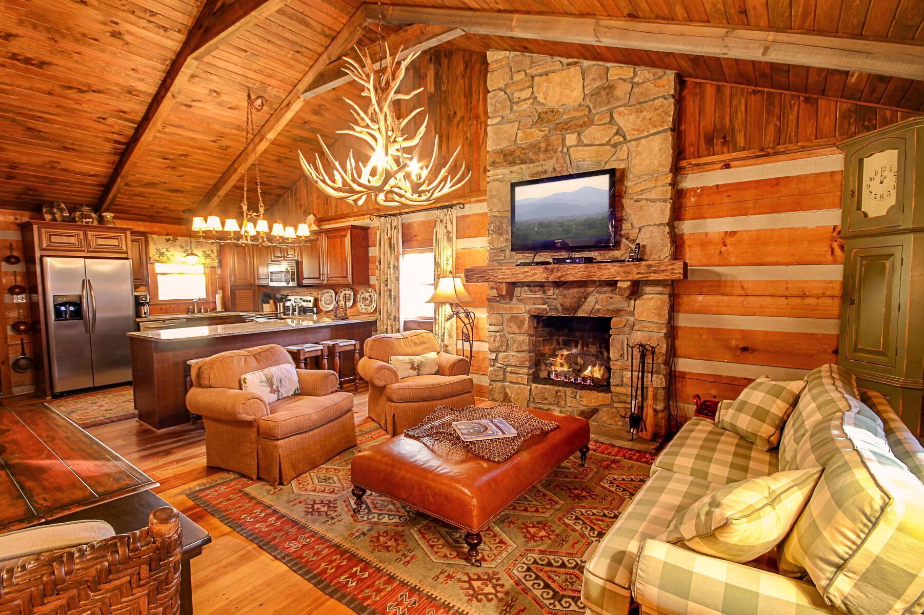 Elegant Cottage Near Blue Ridge Parkway