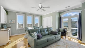 Smart TV, video games, Netflix, Hulu