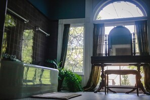 Nicht klassifiziertes Bild, 3 von 46, Schaltfläche