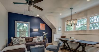 Super trendy East Nashville Suite DOWNTOWN!!