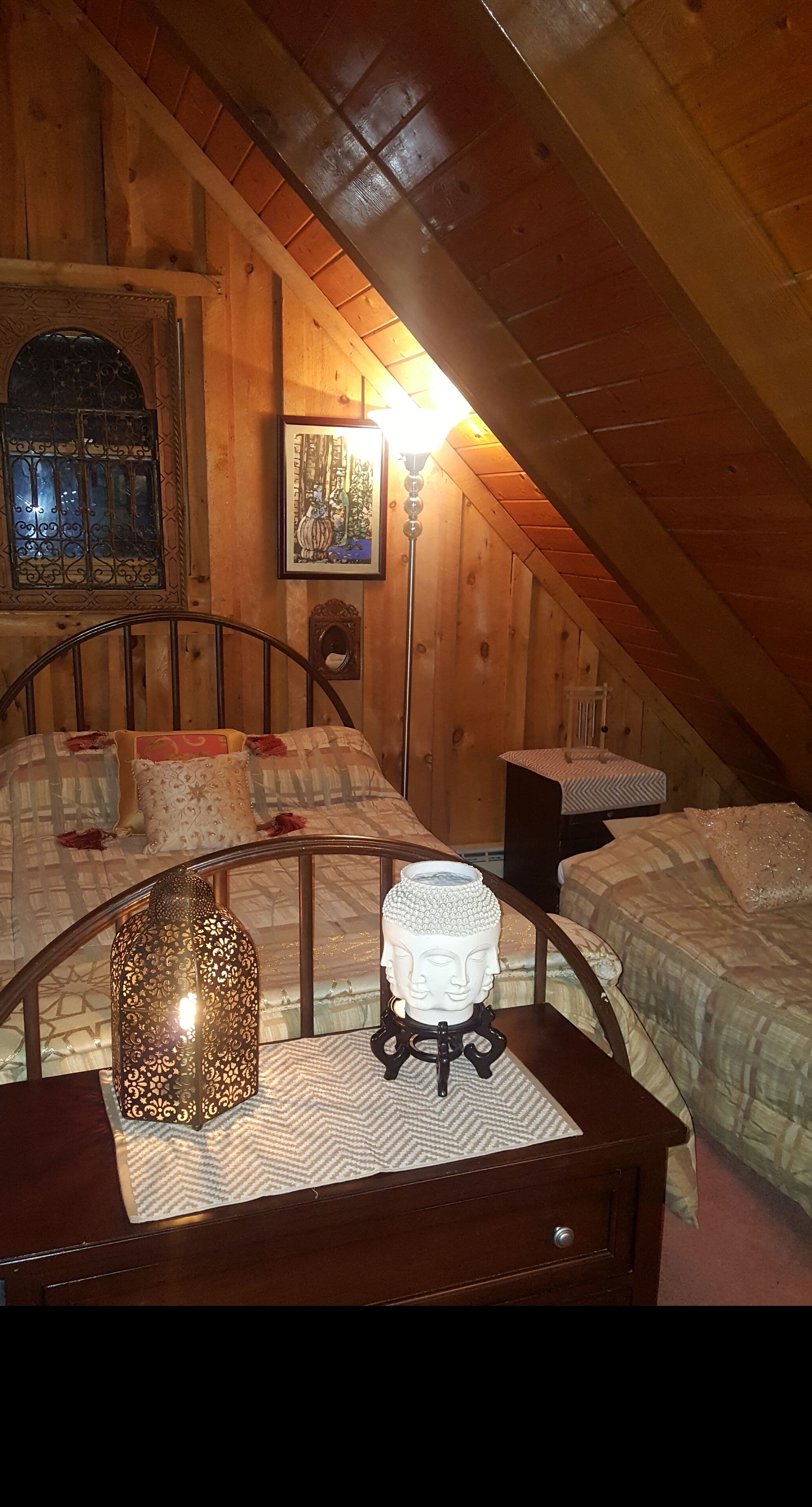 4 bedrooms, desk, iron/ironing board, travel cot