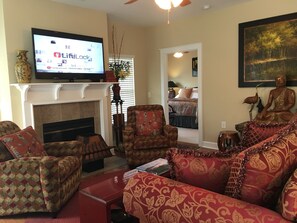 Smart-tv en een open haard