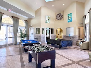 Spielezimmer