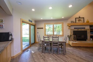 Dining - Sunrise Retreat In Sun Valley (Sun Valley)