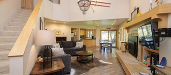 Sunrise Retreat In Sun Valley - Christmas Special (tillgänglig 22-26 december)