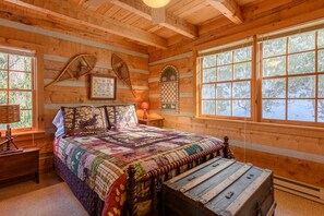 3 室のベッドルーム、デスク、WiFi、ベッドシーツ