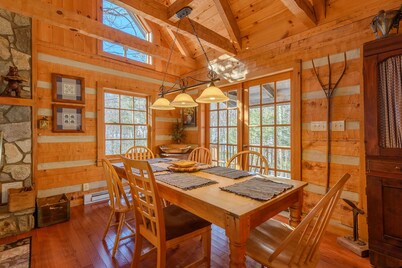 Pet-Friendly Cabin in Seven Devils