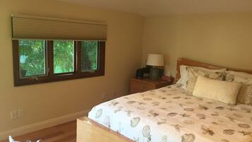 1 室のベッドルーム、デスク、アイロン / アイロン台、WiFi (無料)