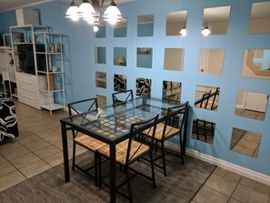 Dining - Hilton Head Cabanas - For the whole family! (Hilton Head Island)