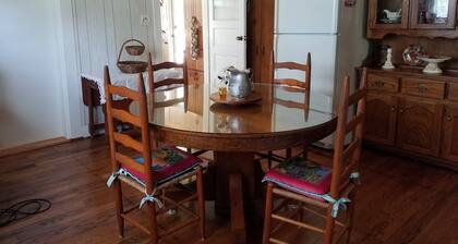 Un chalet confortable situé à 4 miles de Leiper's Fork à Williamson County TN