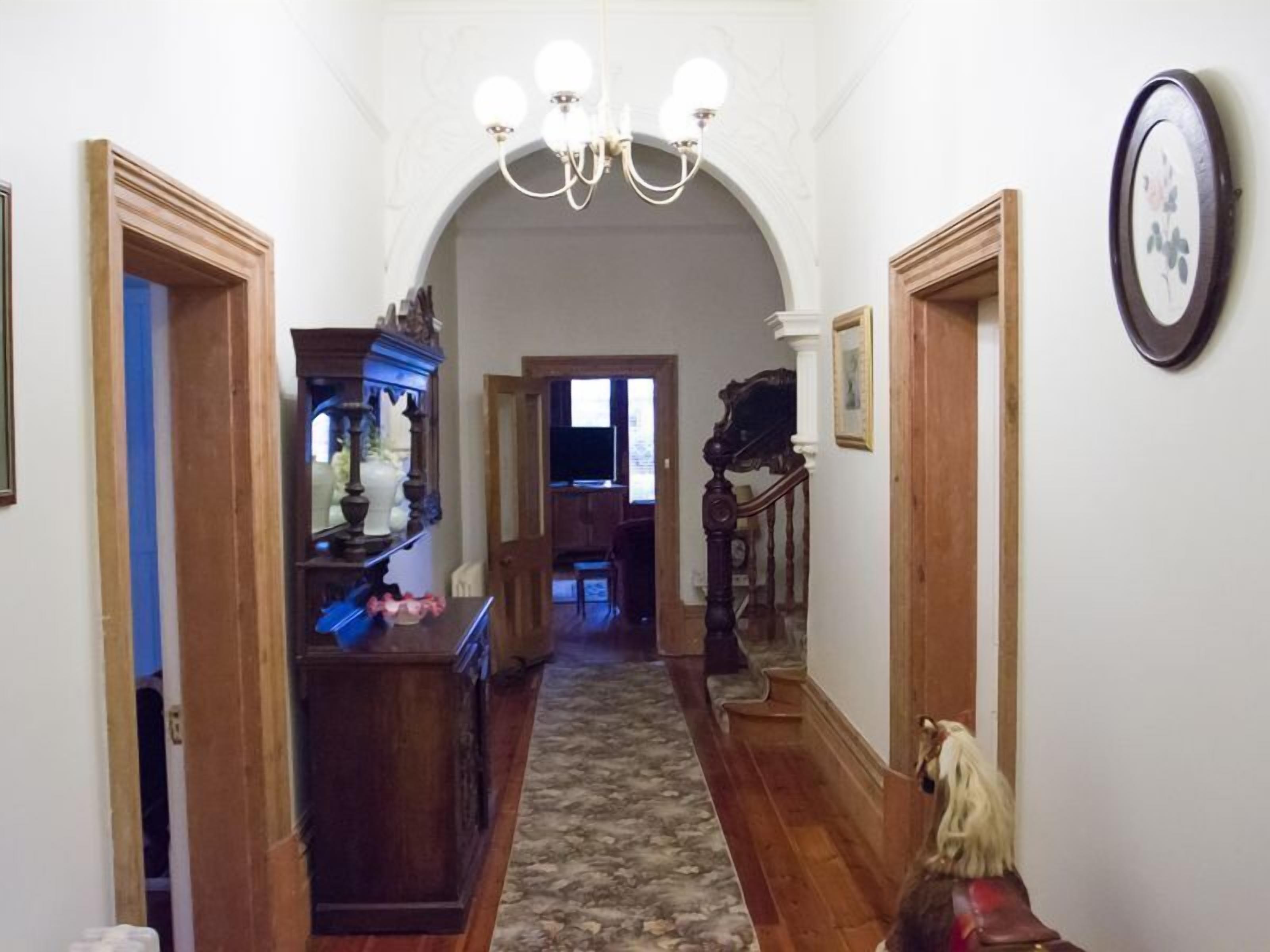 A Grand Mansion in Yarraville with off street parking — image 6