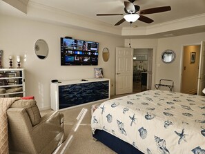 3 bedrooms, desk, iron/ironing board, travel cot - Luxury Bay Forest Resort Villa, Patio, 2 Grills, Wifi, Fire pit, Beach Retreat‼️ (Ocean View)