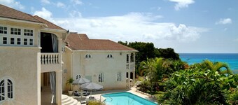 6 BR luksuriøs villa med eget bad nær stranden - basseng, WiFi, luftkondisjonering, fullt personale, bil