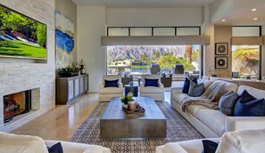 Interior - Villa Lago - Luxe Infinity Edge Pool, Mountain & Lake Views #065943 4br (La Quinta)