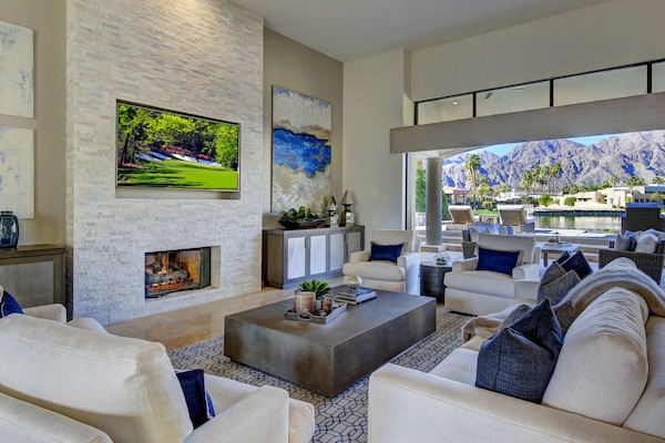 Exclusive vacation home located behind the private gates of Stadium at PGA West.