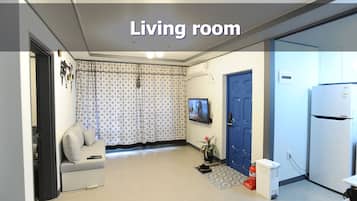 Comfort Apartment, 3 Bedrooms, 2 Bathrooms, City View | Private kitchen | Fridge, microwave, stovetop, coffee/tea maker