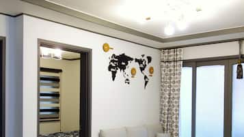 Comfort Apartment, 3 Bedrooms, 2 Bathrooms, City View | Private kitchen | Fridge, microwave, stovetop, coffee/tea maker