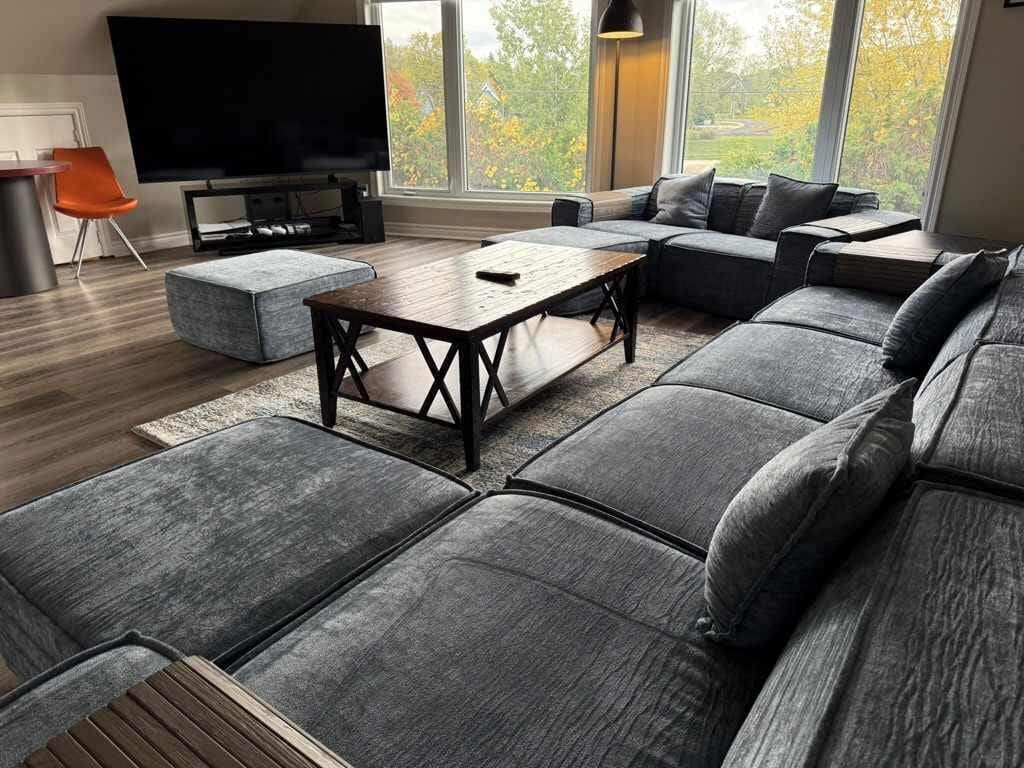 Fernseher, Kamin, Arbeitsbereiche