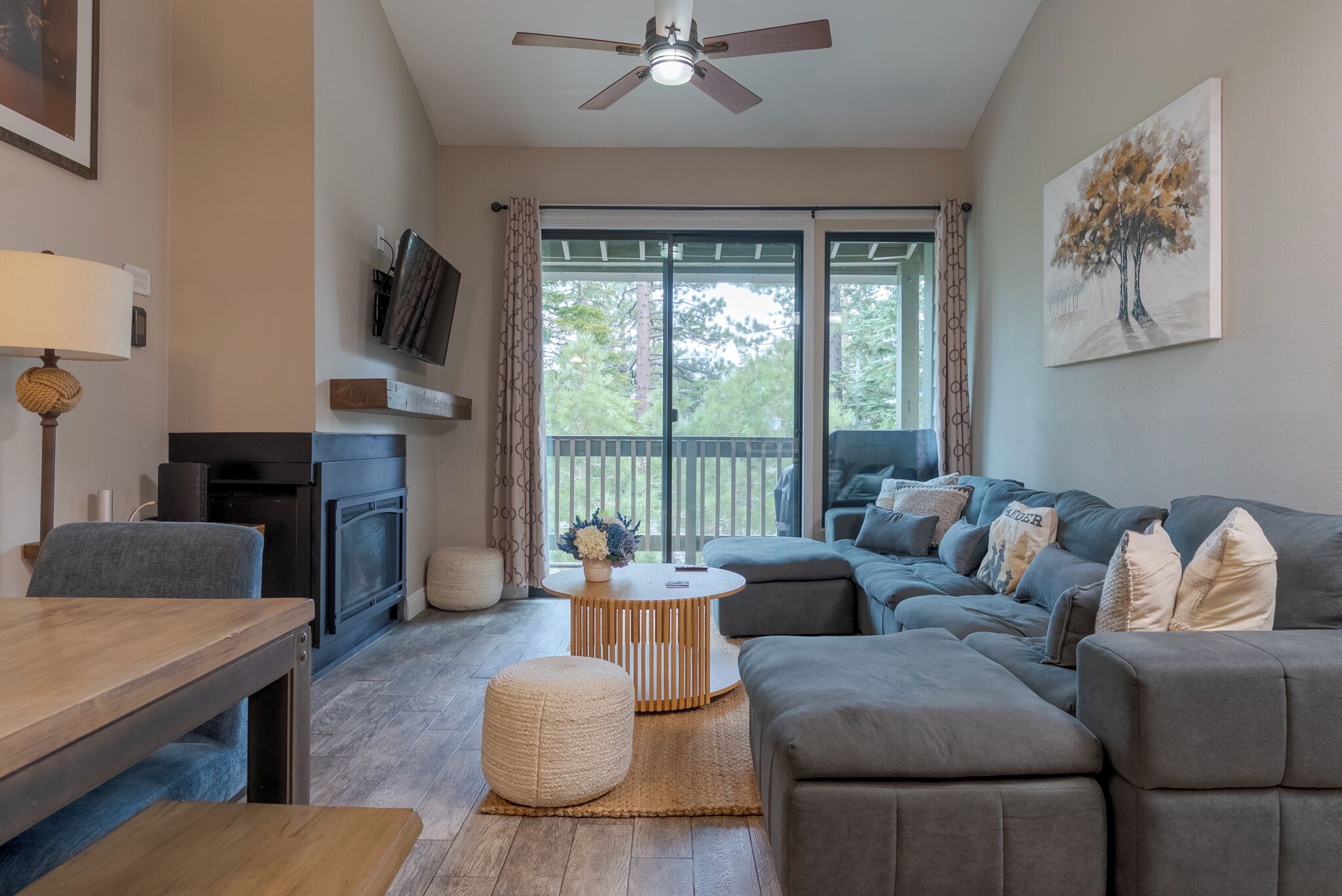 Smart TV, fireplace, offices