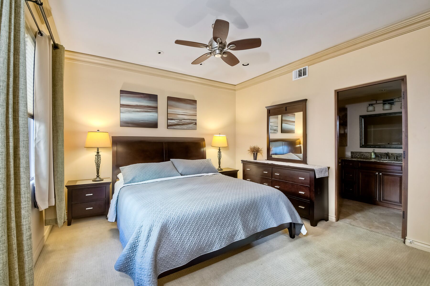 4 Schlafzimmer, Bügeleisen/Bügelbrett, WLAN, Bettwäsche