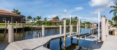 Marina/club náutico