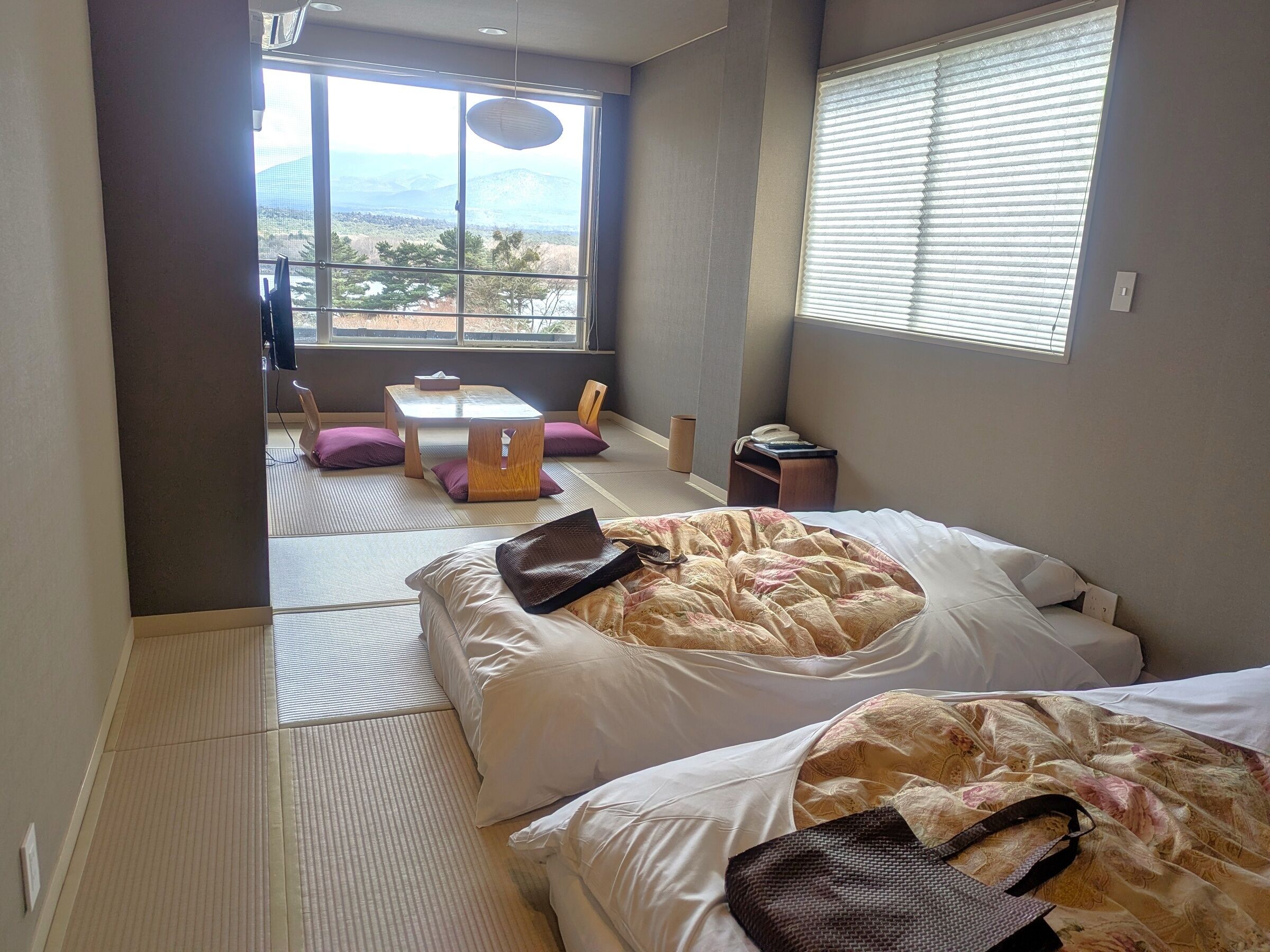 和室 ベッドルーム (複数) 専用バスルーム マウンテンビュー | 羽毛の掛け布団、WiFi (無料)、ベッドシーツ