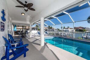 Piscine extérieure, piscine chauffée