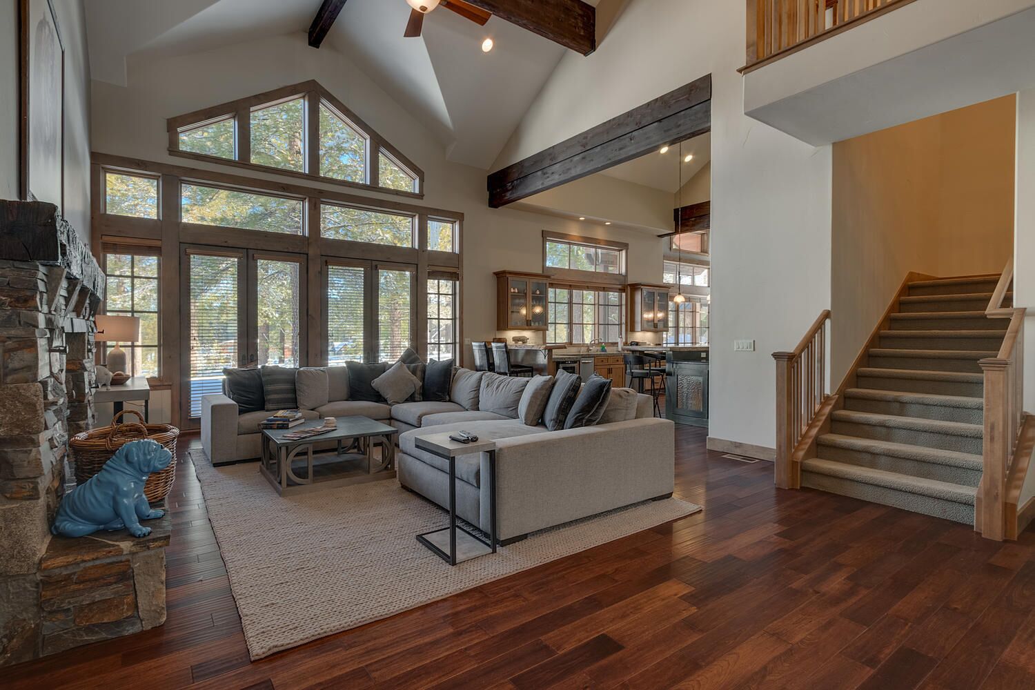 TV, fireplace, stereo