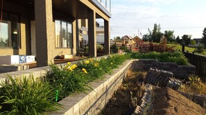 Property grounds - Executive Quiet Home on Edge of City (Saskatoon)