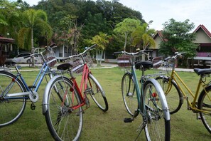 Bicycling - Satun Boutique Resort (Satun)