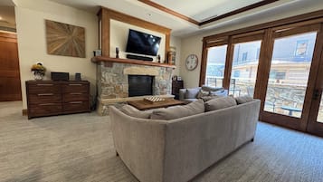 Smart TV, fireplace, video games, DVD player