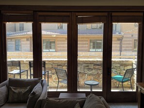 Interior - Gorgeous Updated 2BR Heart of Northstar Village near Gondolas - Platinum Level (Truckee)