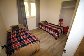 3 bedrooms, WiFi, bed sheets