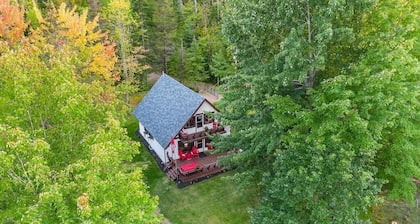 4br Playa de arena / Vista a la montaña Cuenta de ovejas Cottage Pembroke / Petawawa / Pontiac / Outaouais