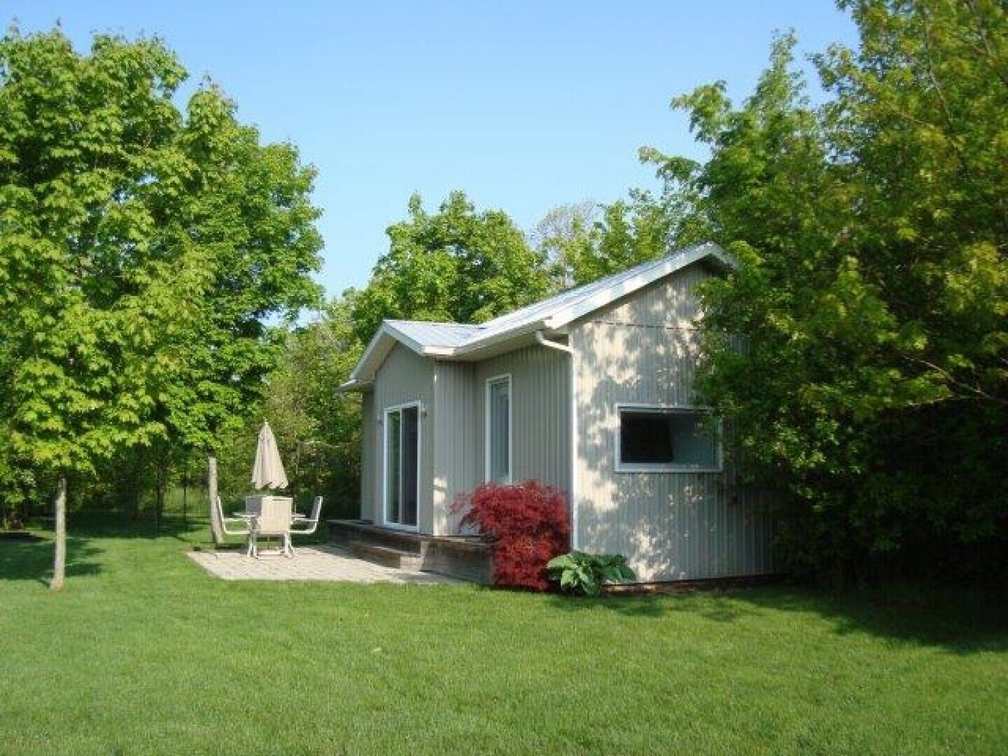 Beautiful private location with patio, furniture and fire pit