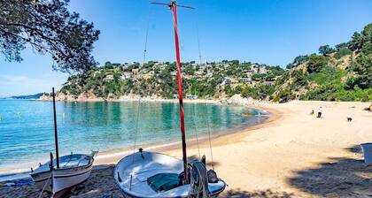 Luxury villa Marina with astonishing sea view, walk to the beach, private pool