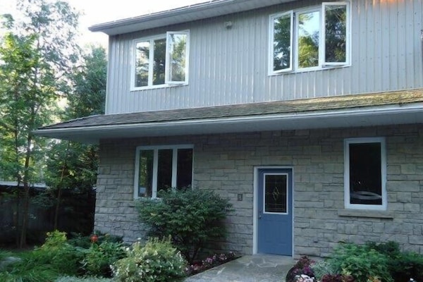 Front private entrance to Greystone Annex (upper level) facing north.