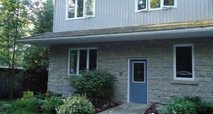 Greystone Annex - easy access to Bruce Peninsula