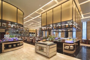 Daily buffet breakfast (CNY 68 per person) - Wanda Realm Siping (Siping)
