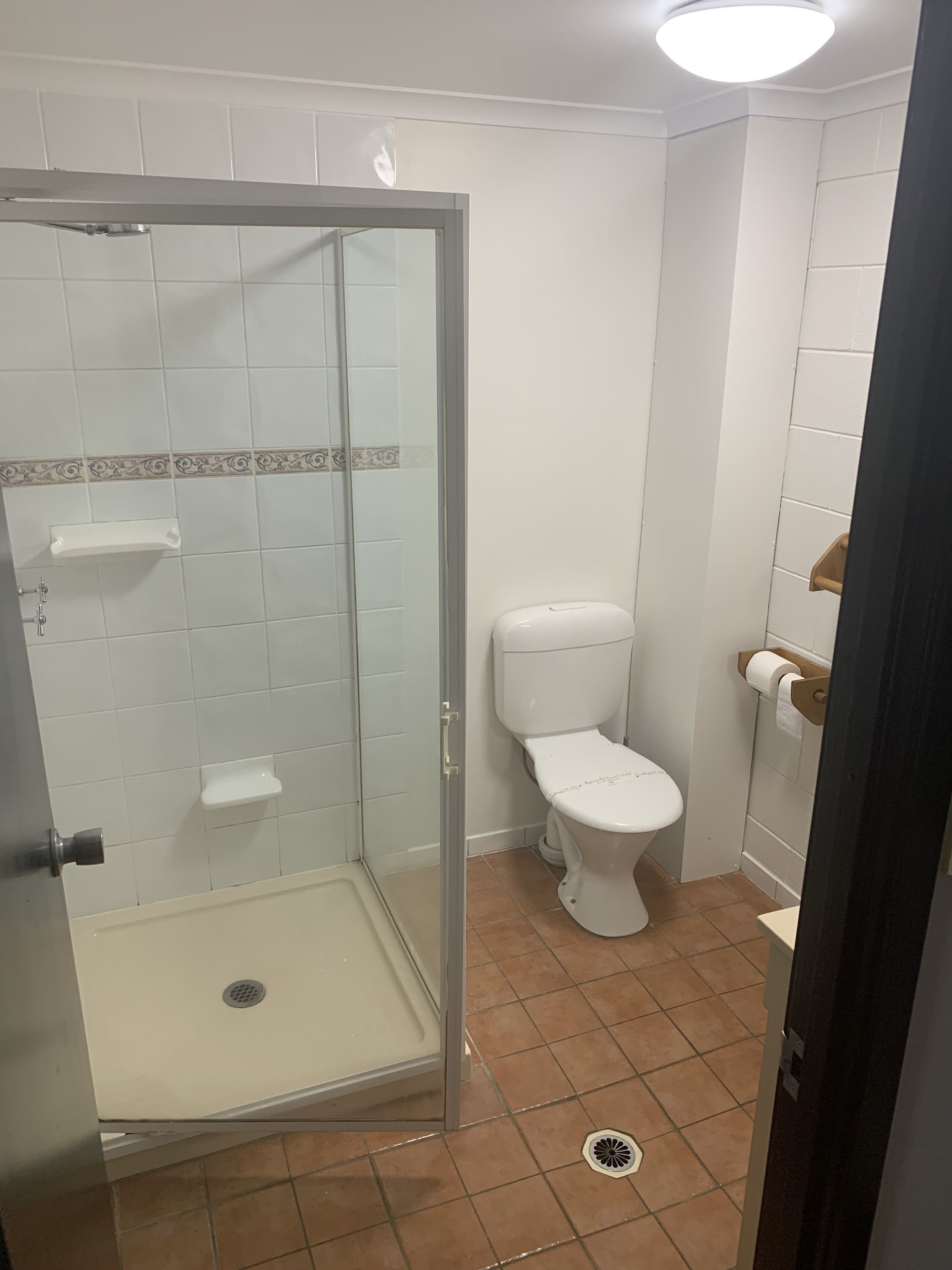 1 Queen Bed and 1 Single Bed with Kitchenette | Bathroom | Shower, free toiletries, towels