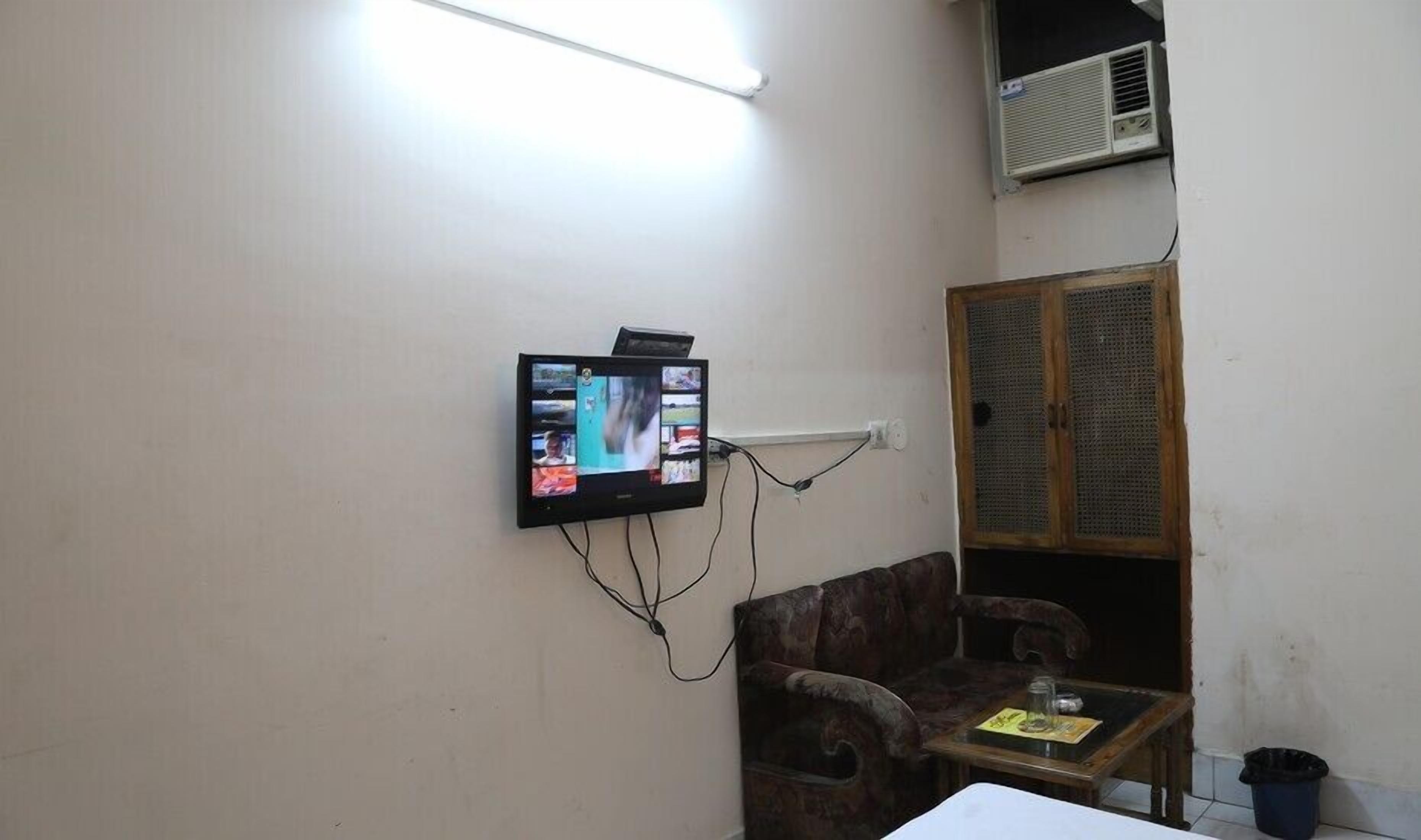 Foto - Hotel Delhi Regency - Walking Distance From New Delhi Railway Station And Connaught Place