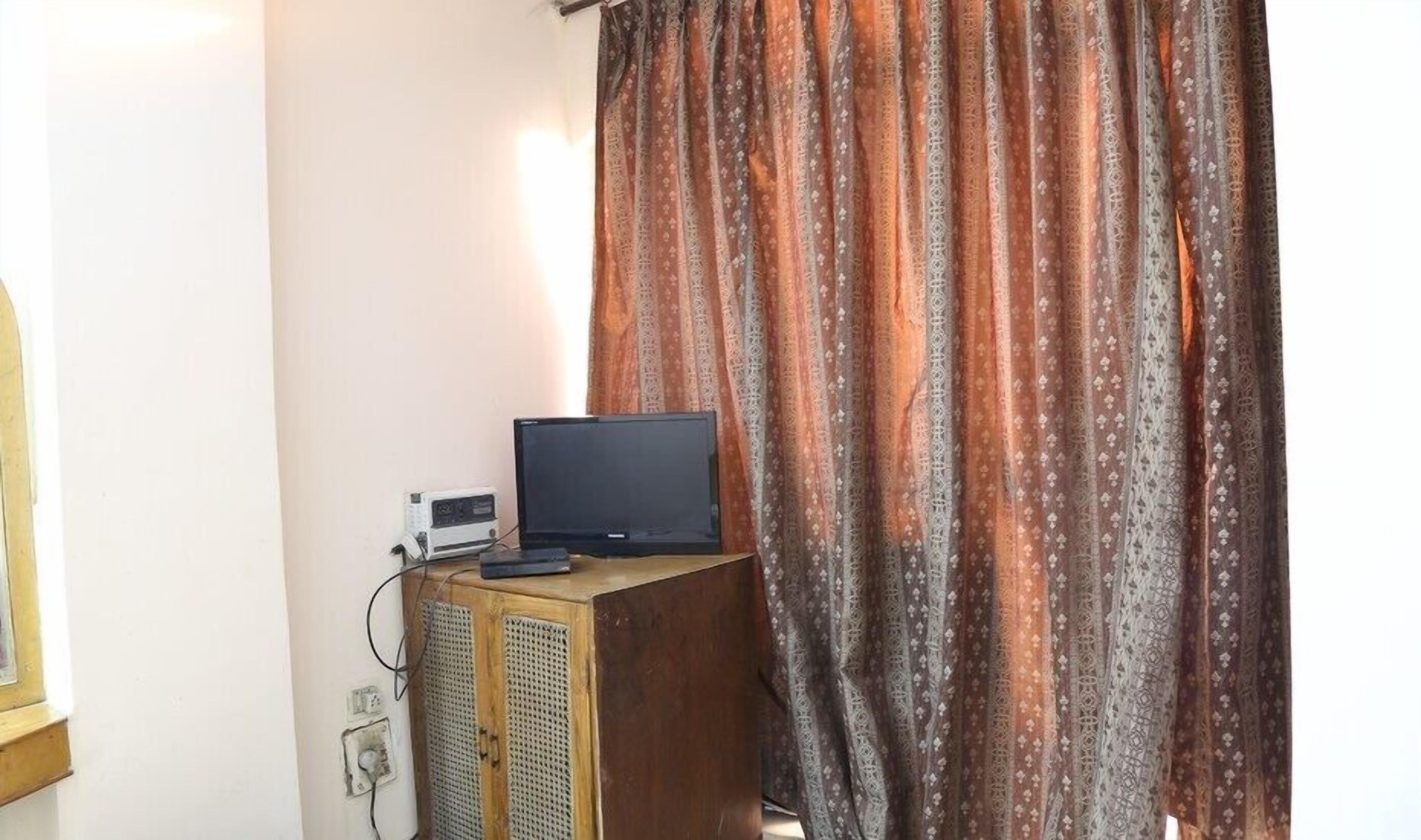 Foto - Hotel Delhi Regency - Walking Distance From New Delhi Railway Station And Connaught Place