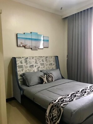 1 bedroom, in-room safe, desk, laptop workspace - Avilla Resort Puncak (Cisarua)