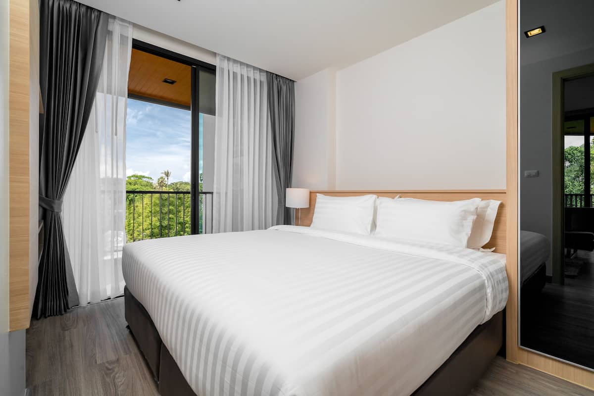 One Bedroom Deluxe Plus | 1 間臥室、客房內保險箱、筆電工作空間、遮光  布/窗簾