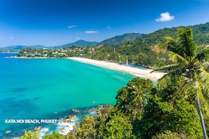Beach nearby, free beach shuttle, beach towels