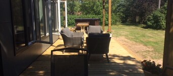 Luxurious modern lakefront cottage in Grand Beach Manitoba