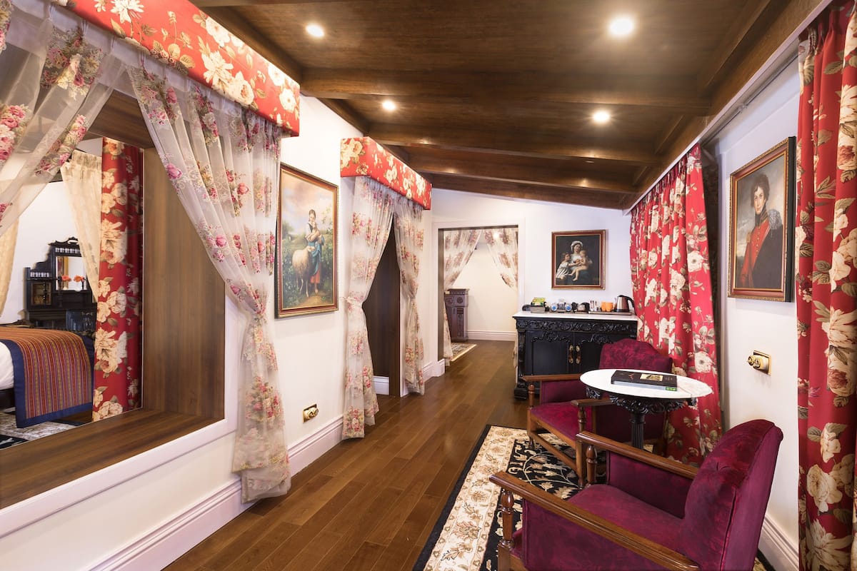 Heritage Room | Living room