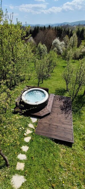 Bañera de hidromasaje exterior