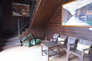 Terrace/patio - Wongsaisiri Srichiangkhan Hotel (Chiang Khan)