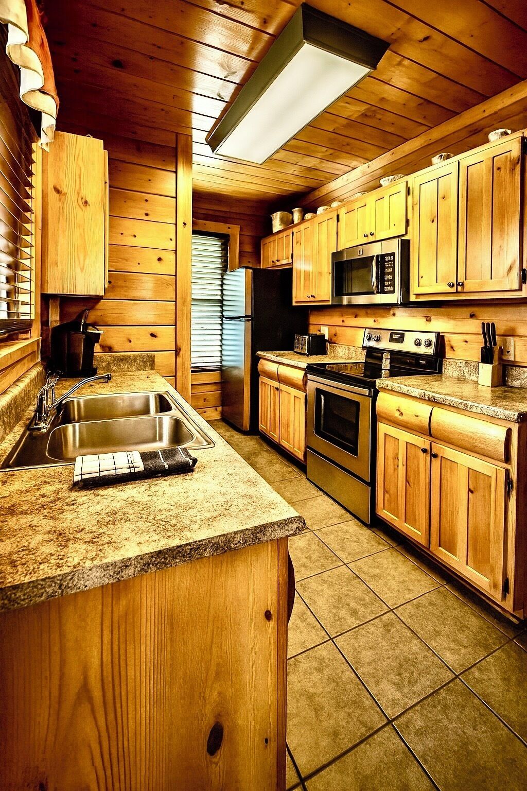 Refrigerador, microondas, horno, placa de cocina